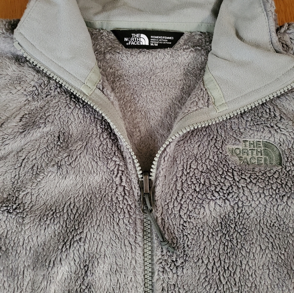 The North Face Osito Fleece Jacket (Size M) - Picture 3 of 4